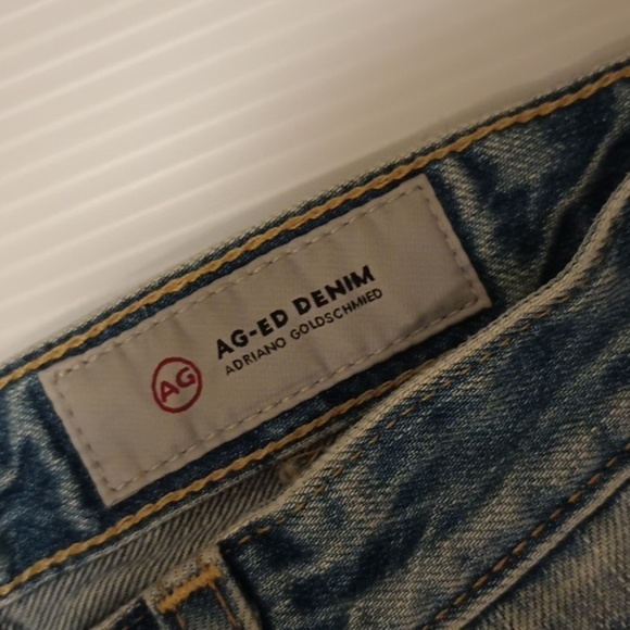 AG Aged Denim Adriano Goldschmied Patchwork Blue Distressed Cropped Jeans A10 - Picture 4 of 6